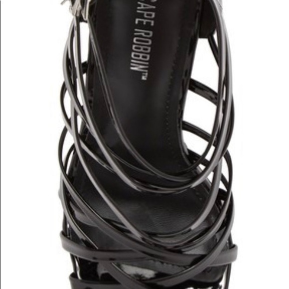 Black strappy heels - Picture 5 of 5